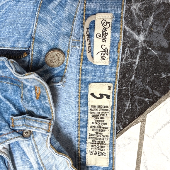 Indigo Rein ripped shorts - Picture 2 of 3